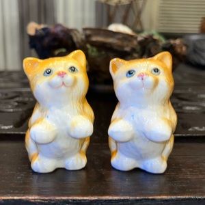 Cat Salt and Pepper Shakers